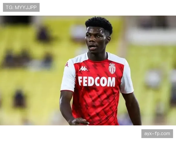 楚阿梅尼：后防中坚助力球队防线稳固，防守表现成关键亮点