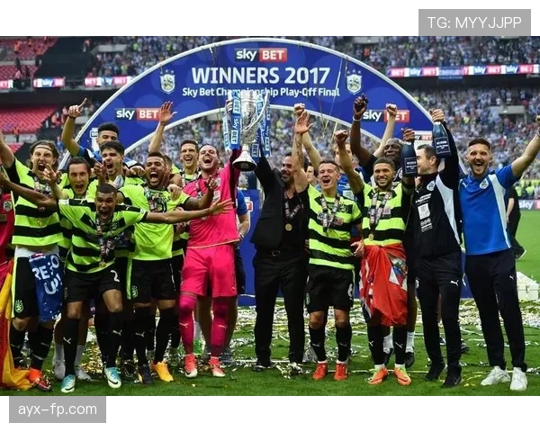 英超联赛近期走势清晰，争冠与保级格局持续胶着