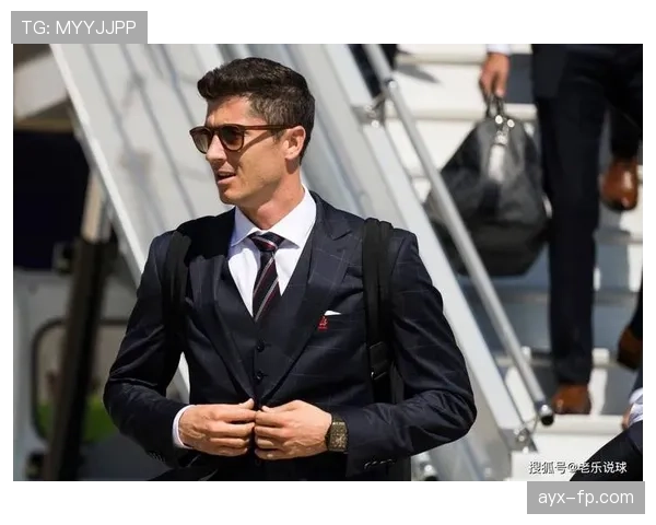 莱万多夫斯基拜仁六冠王回忆